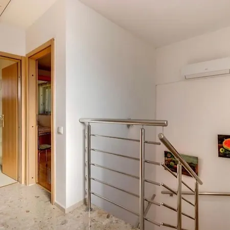 Ferienhaus Faresina-lana